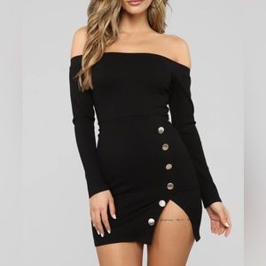 Fashionnova cold shoulder bodycon dress 🖤